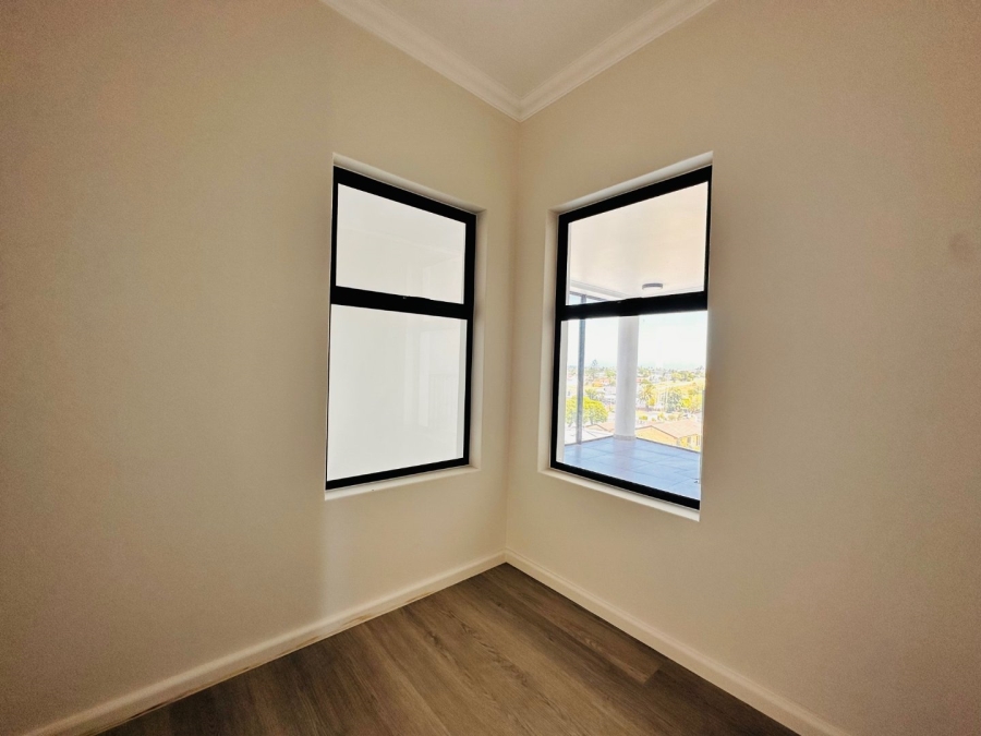 2 Bedroom Property for Sale in Flamingo Vlei Western Cape